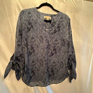 NWOT MICHAEL Michael Kors Blue Snakeskin print V-Neck blouse Size Medium